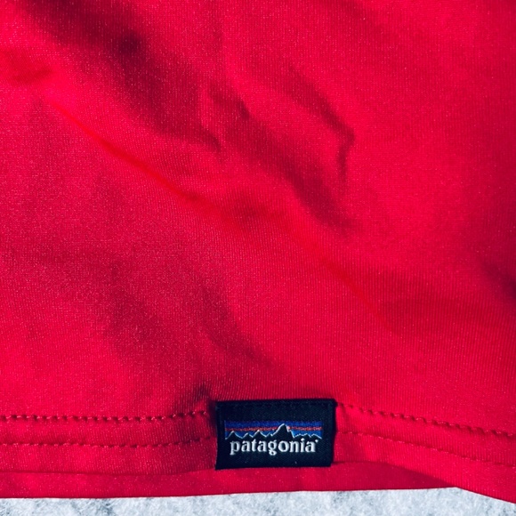 Patagonia Men/Unisex XS Cherry Red Daily Capilene Baselayer T-shirt - Picture 4 of 7